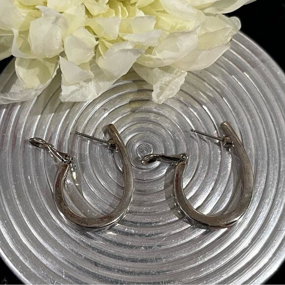 NEW Sterling Silver 925 Vintage Elongated Flattened Teardrop Hoop Earrings 1.25 - Picture 8 of 15